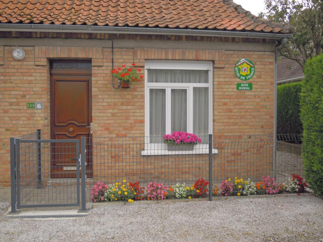 photo 0