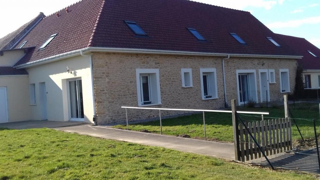 photo 0